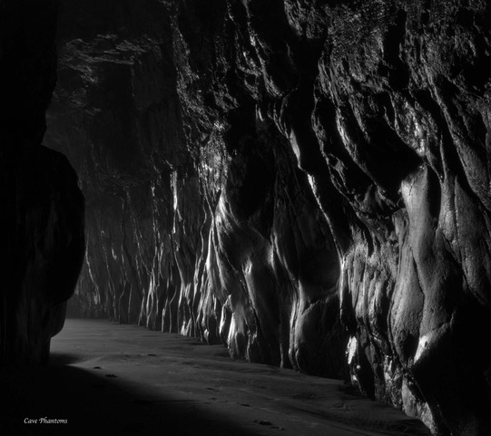 2009 Alan Bellerby, Cave phantoms
